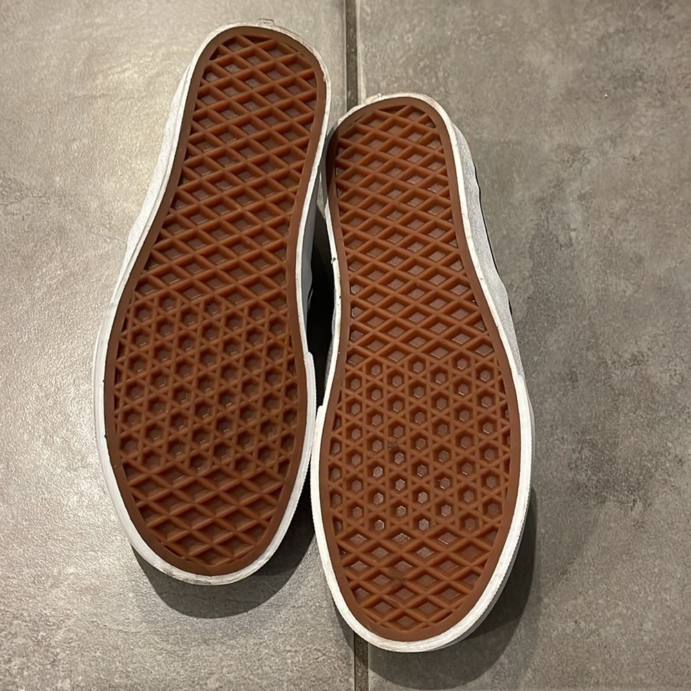 Women’s 6.5 Vans - Picture 5 of 5